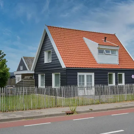 Strandvilla Roots Villa